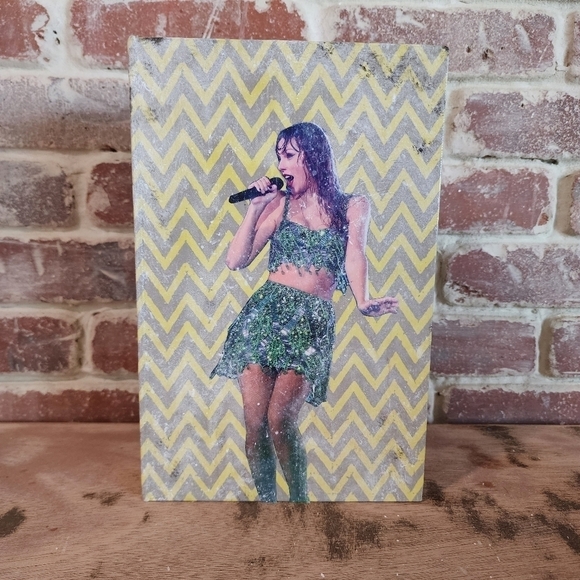 Taylor Swift 1989 Inspired Keepsake Box - Picture 1 of 4